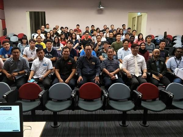 新加坡留学需要高考成绩吗?普高学生也有机会轻松申请解析