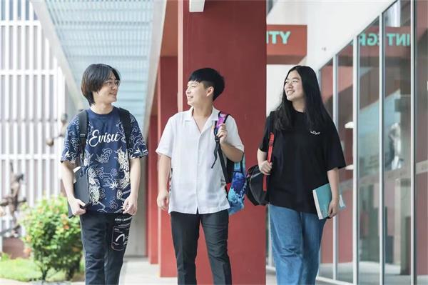 探索新加坡SIM学院2025年学术旅程：一窥校历概览